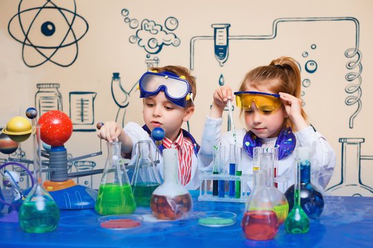 Well-equipped science laboratory at Modern Academy CBSE School in Namakkal for Physics, Chemistry & Biology